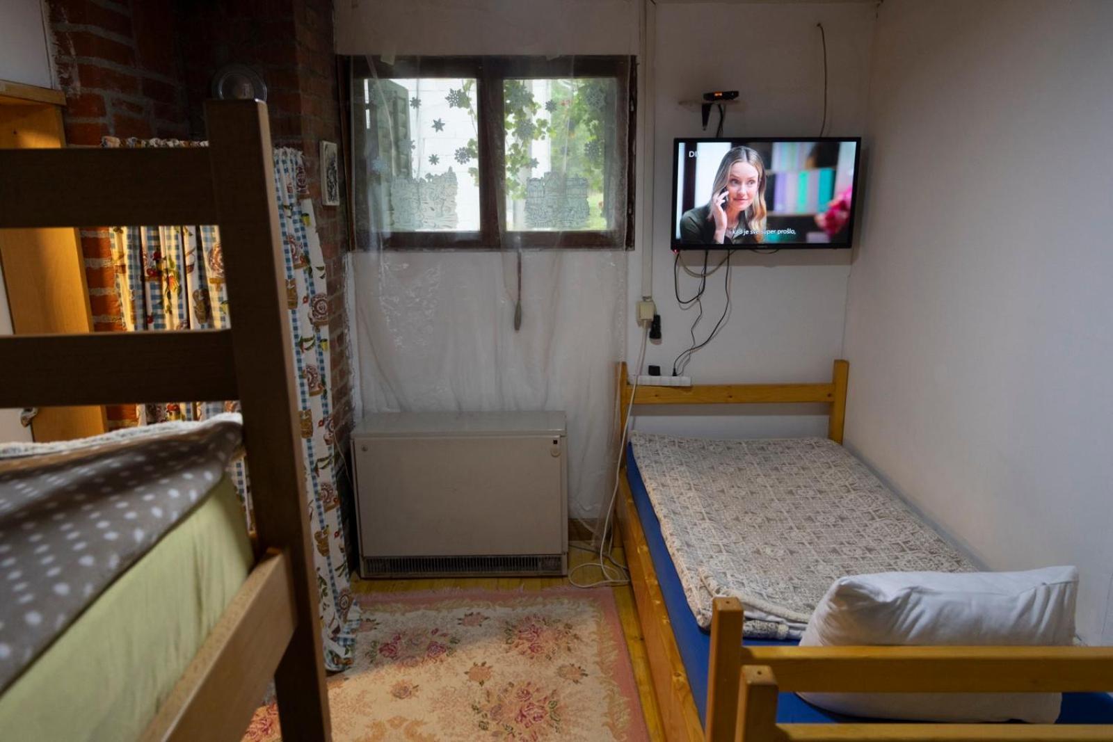 Appartamento Zimska Idila Crni Vrh Esterno foto
