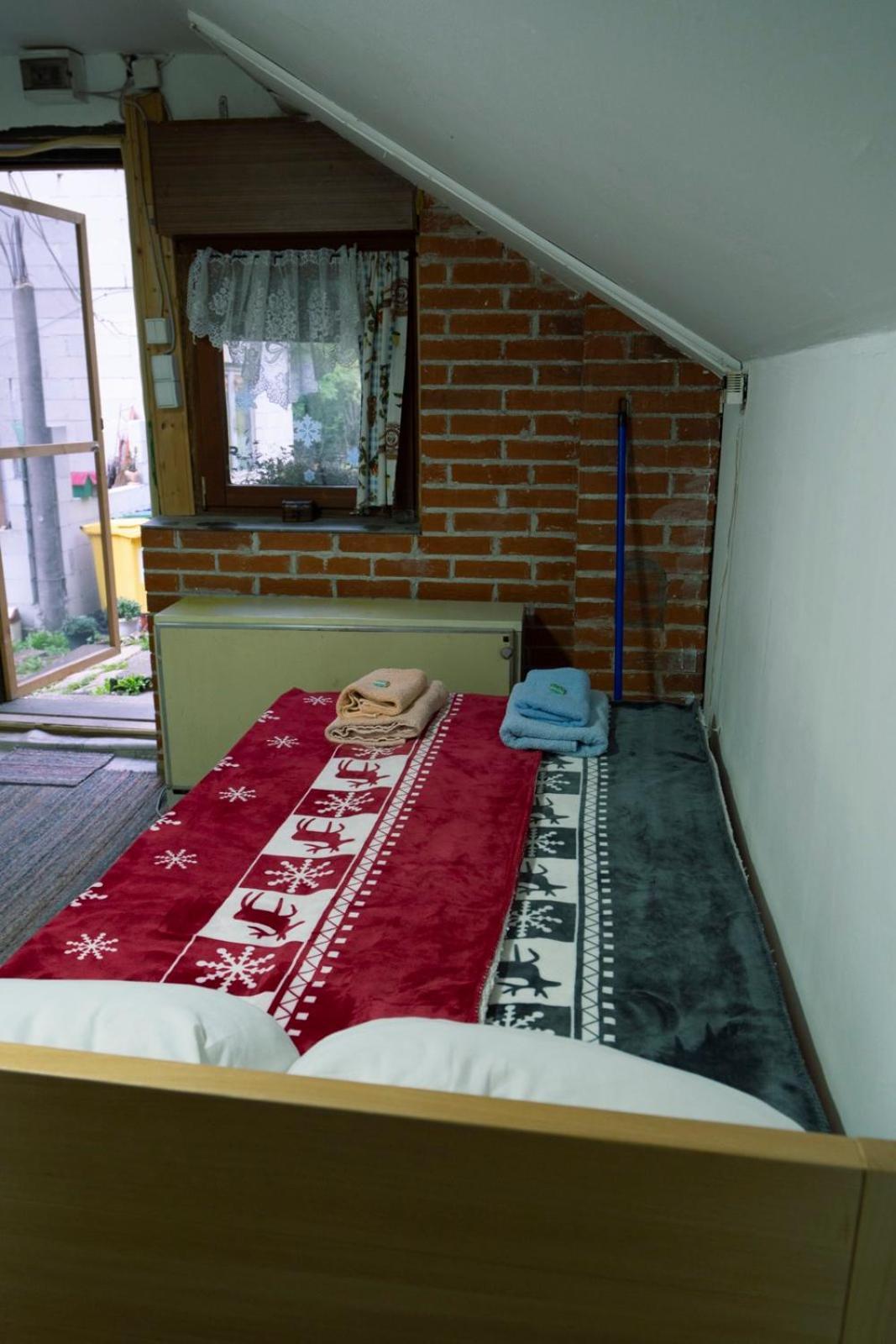 Appartamento Zimska Idila Crni Vrh Esterno foto