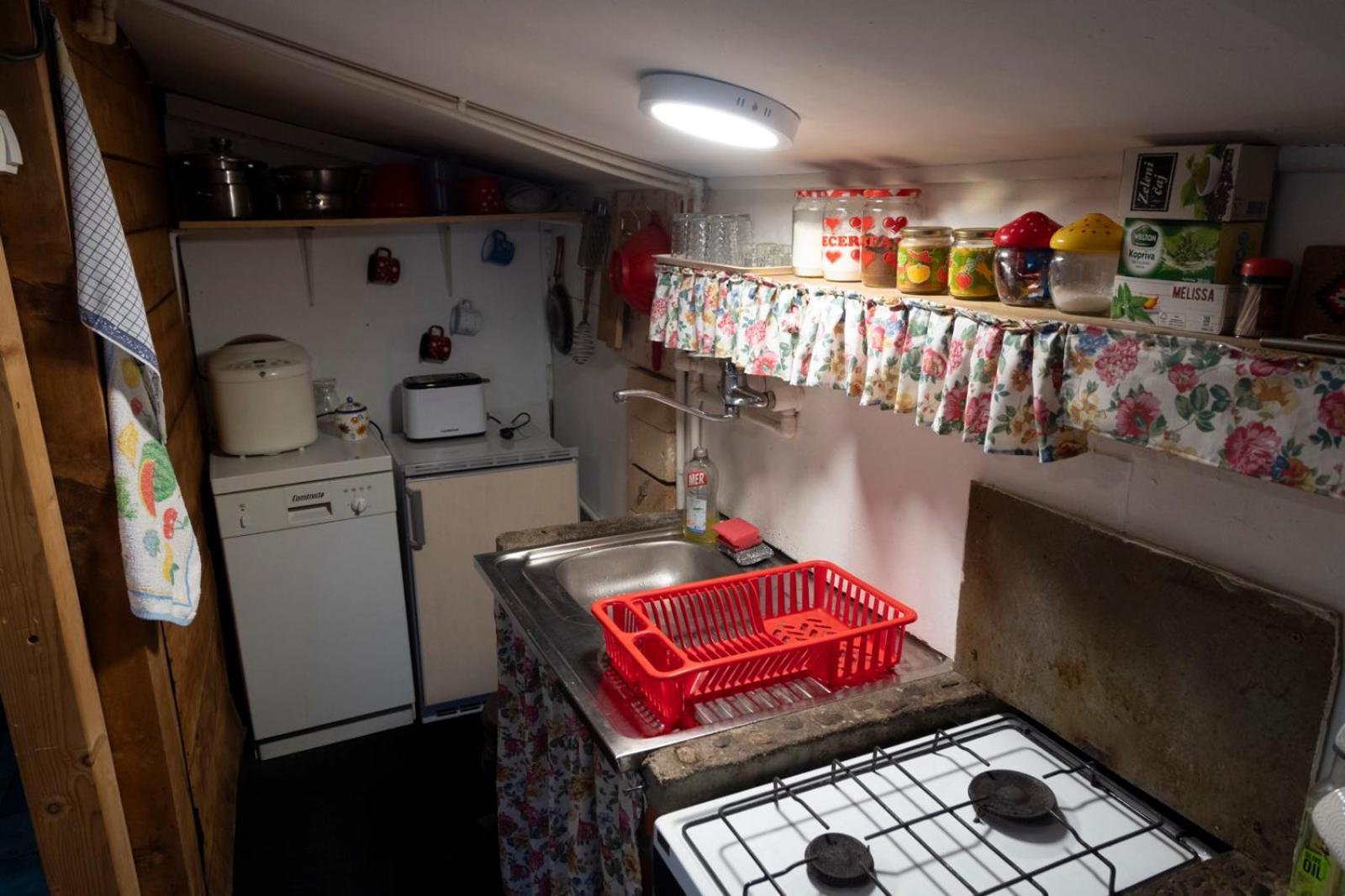 Appartamento Zimska Idila Crni Vrh Esterno foto