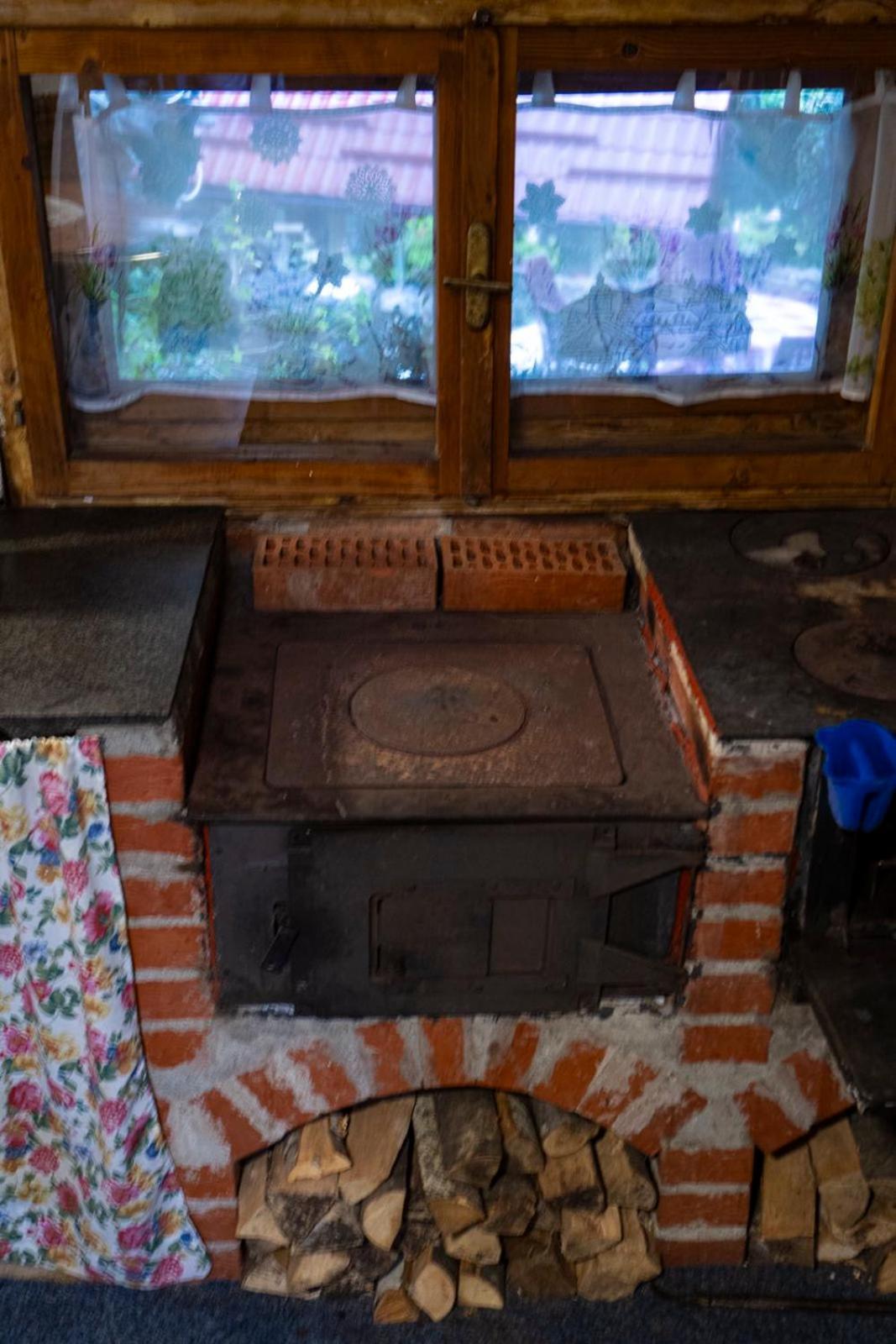 Appartamento Zimska Idila Crni Vrh Esterno foto